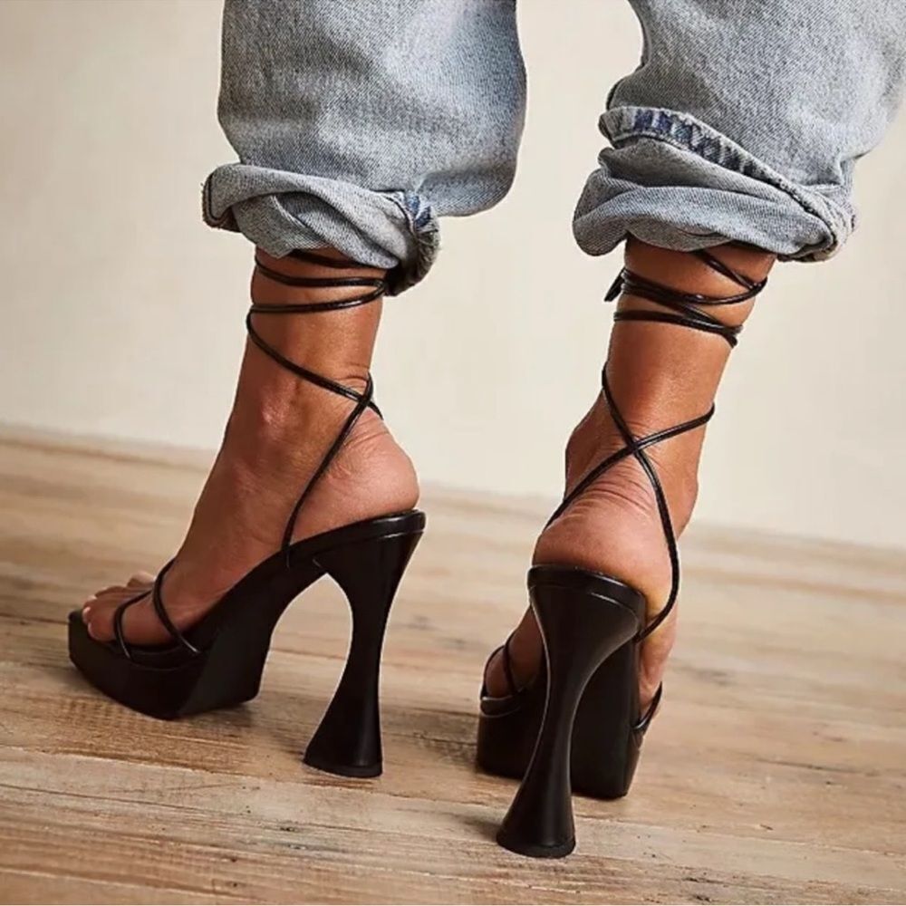 NEW Jeffrey Campbell Primadonna In Black - Picture 5 of 8